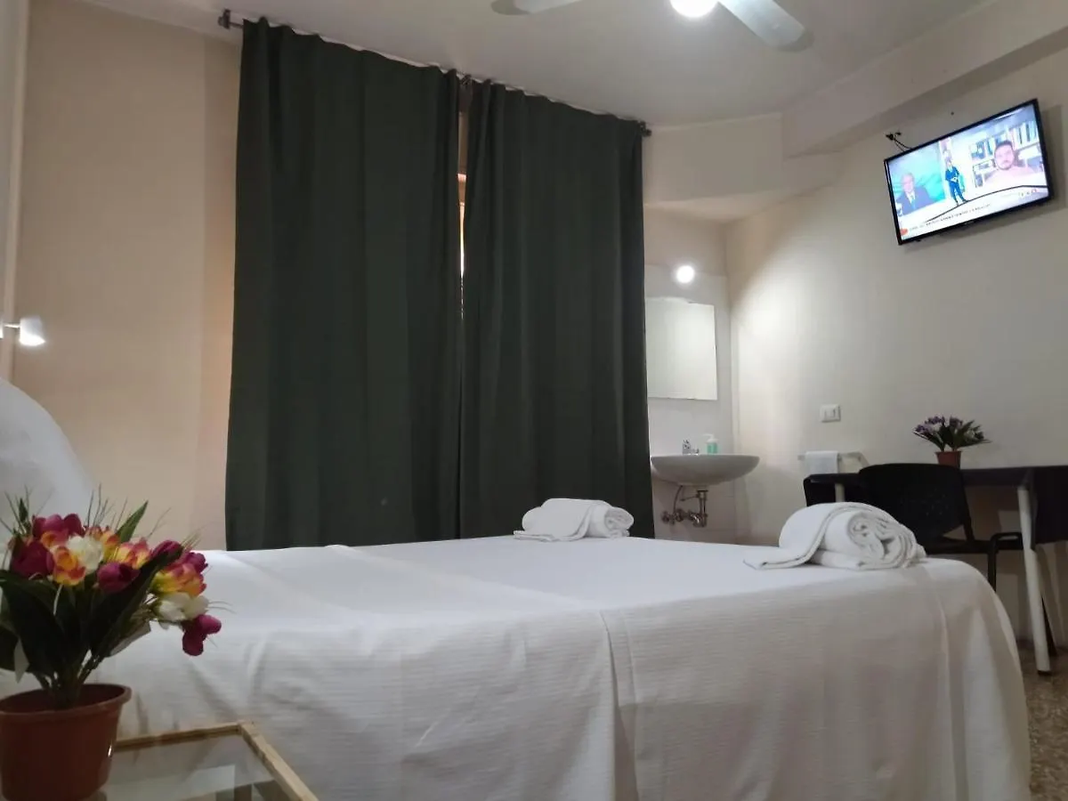*** Hotel Pensione Trento Mestre Itália